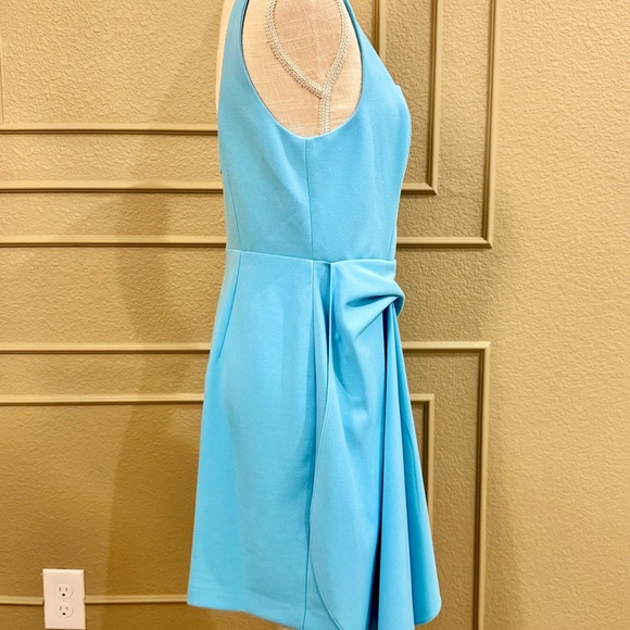 BADGLEY MISCHKA Elegant Blue Asymmetrical Sleeveless Dress. Size 10 - Picture 4 of 9